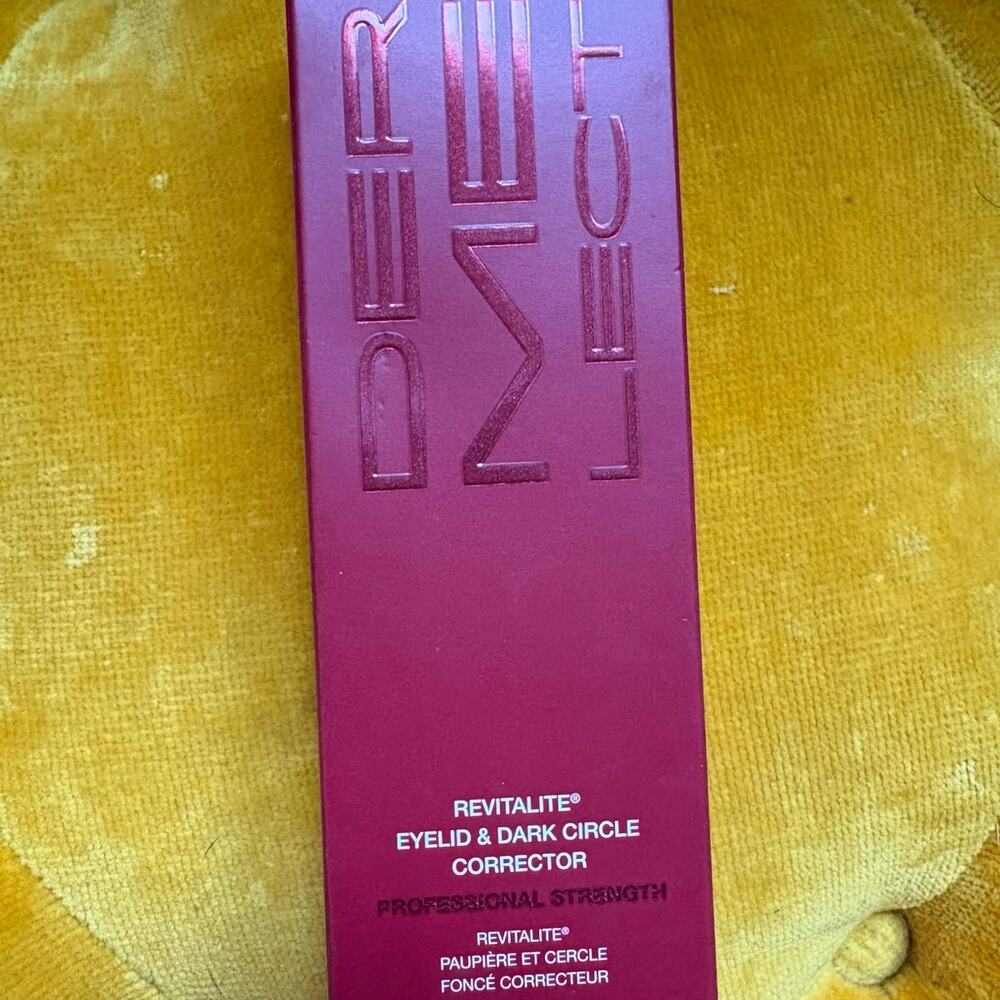 Dermelect Revitalite Eyelid & Dark Circle Corrector 0.5 oz / 15 mL